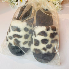 Load image into Gallery viewer, Amanda Blu Leopard Print Slippers (Size 8/9)