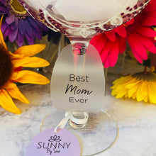 Load image into Gallery viewer, Best Mom Ever Wine Glass with Purple Flowers Decor