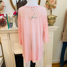 Load image into Gallery viewer, Simply Noelle Getting Ziggy With It Top in Peach