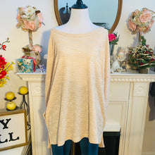 Load image into Gallery viewer, Simply Noelle Textured Slub Pocket Top Light Tan