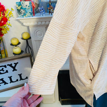 Load image into Gallery viewer, Simply Noelle Textured Slub Pocket Top Light Tan