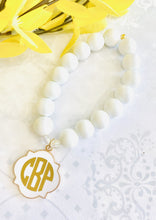 Load image into Gallery viewer, Monogrammed Quatrefoil Beaded Bracelet White