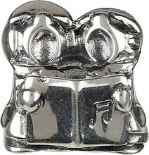 Load image into Gallery viewer, Chamilia Carolers Charm