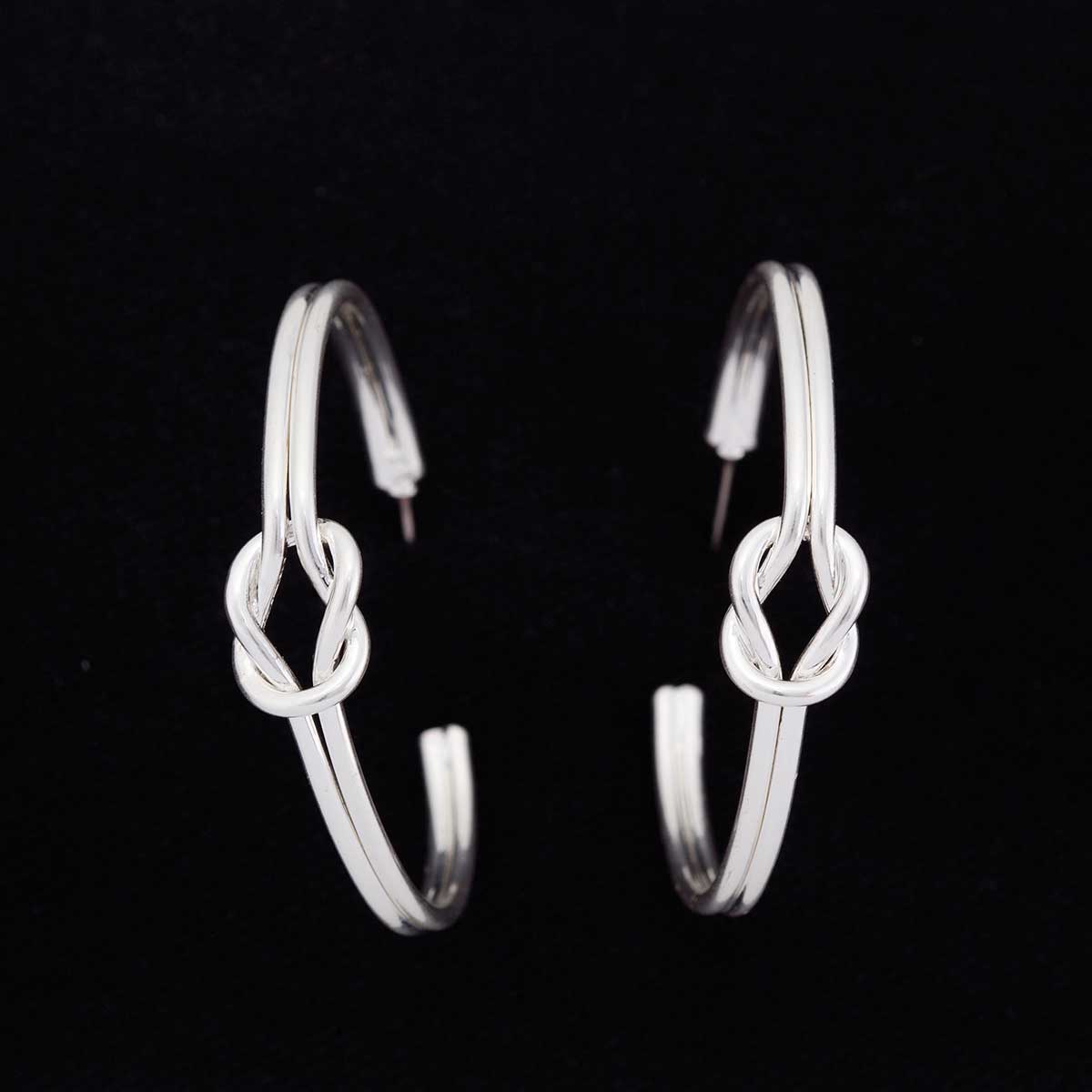 Trezo Love Knot Post Earrings Silver